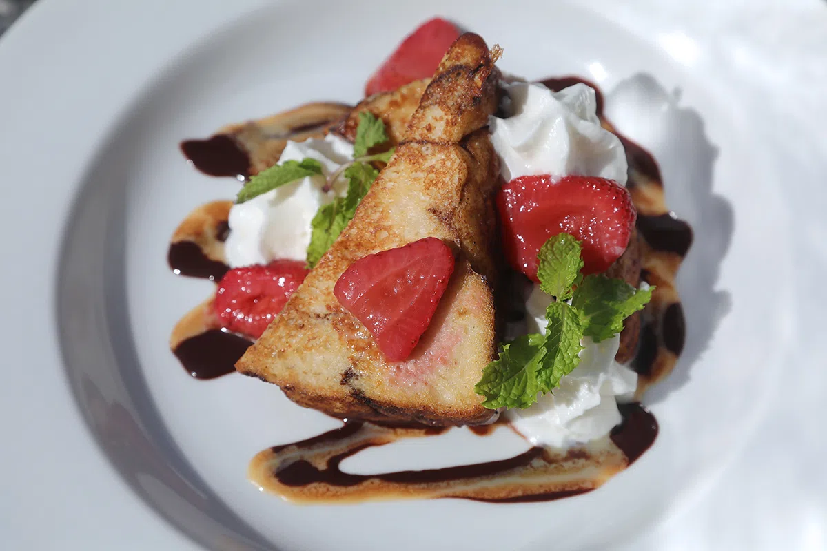 Dining gallery photo