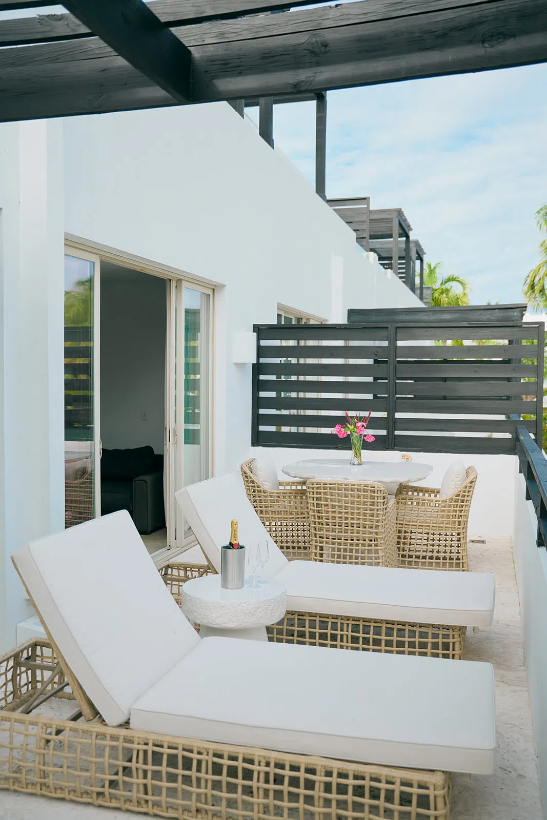 Garden View Suite 33